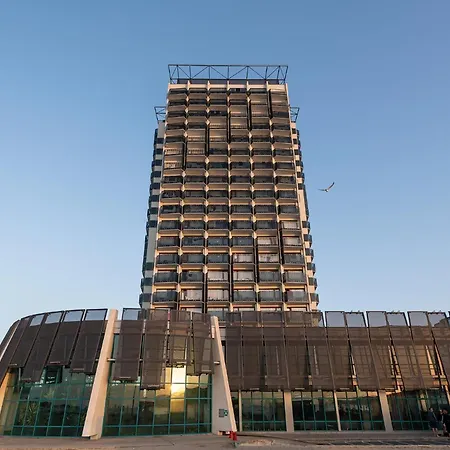 Ξενοδοχείο Bourgas 4*