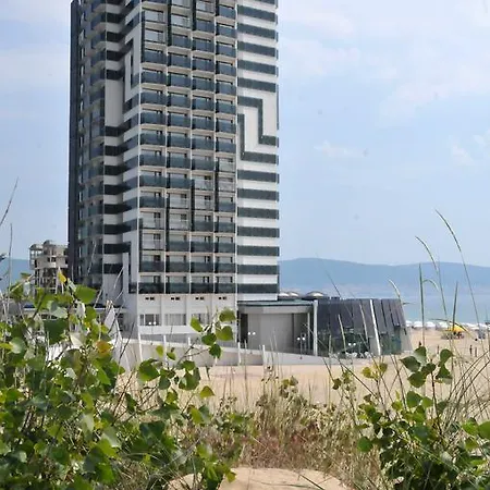 Ξενοδοχείο Bourgas 4*